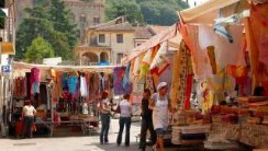 Market Day in Monselice, photography by jane gifford