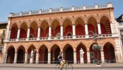 Padua, Loggia Amulea, photography by jane gifford